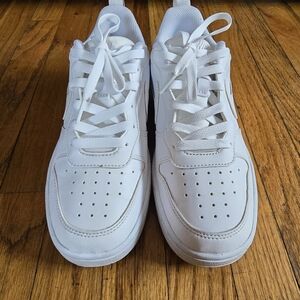 White Nike low Recarft grade school lifestyle shoes